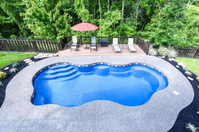 Bermuda Fiberglass Pools Outside.