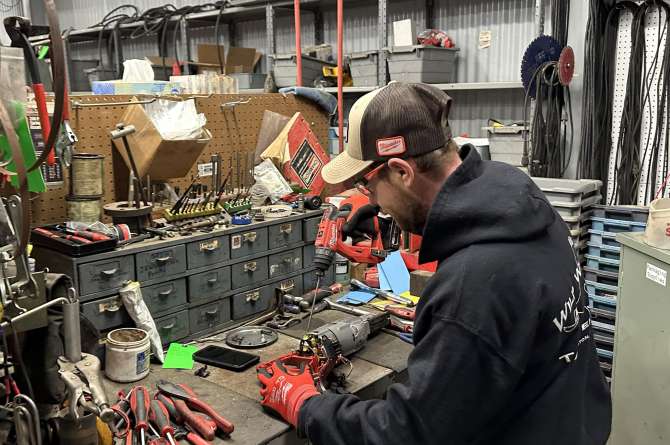 Scott repairing tools