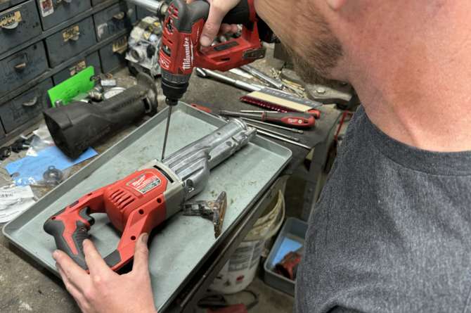 Scott repairing tools